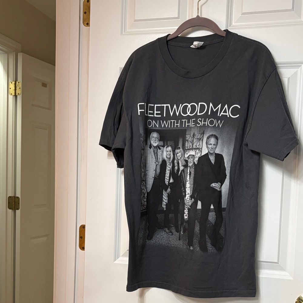 Alstyle Fleetwood Mac Graphic Tee - Dark Gray